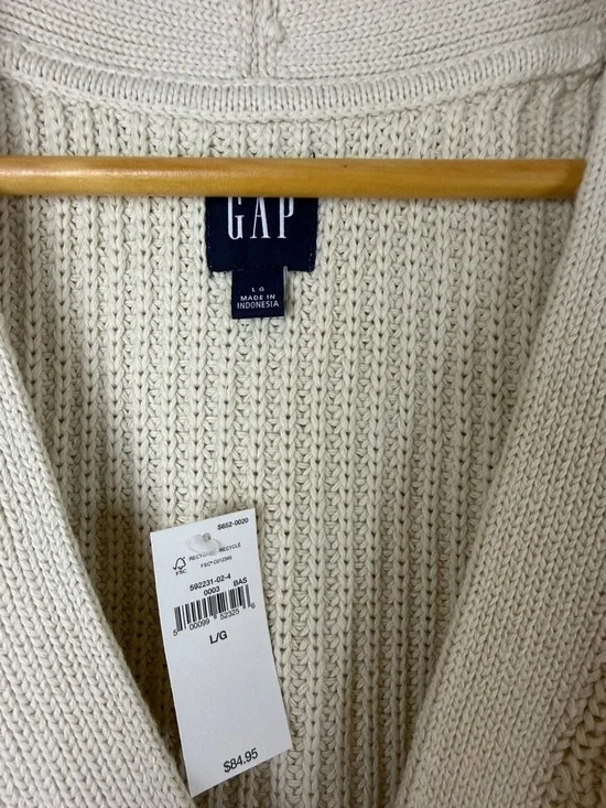 GAP Cream Ribbed Cardigan NWT - Picture 2 of 6